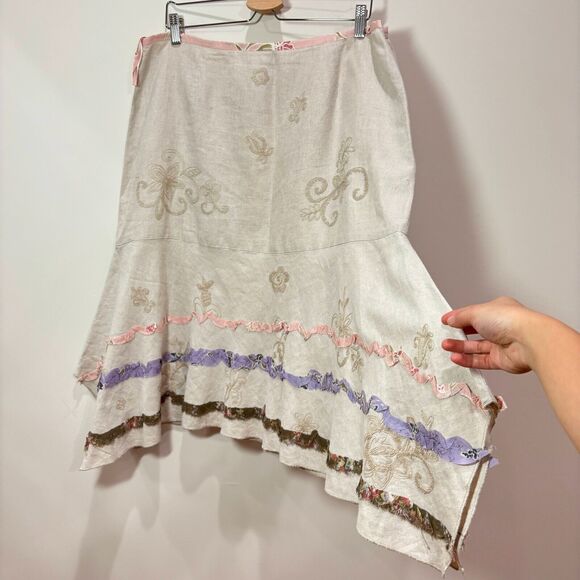 J Jill Linen Tan Skirt 18 Floral Embroidery 3D Ribbon Hanky Hem Cottagecore Boho - Picture 3 of 12